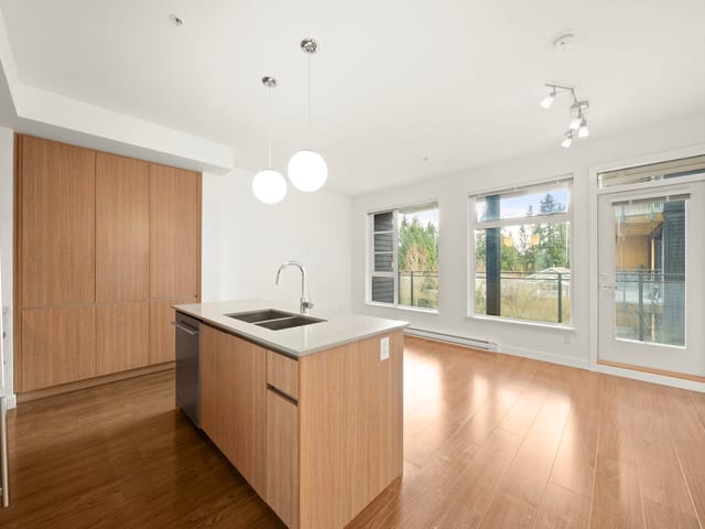 Apartment for sale in Coquitlam, Coquitlam, 320 516 Foster Avenue, 263115165 | Realtylink.org