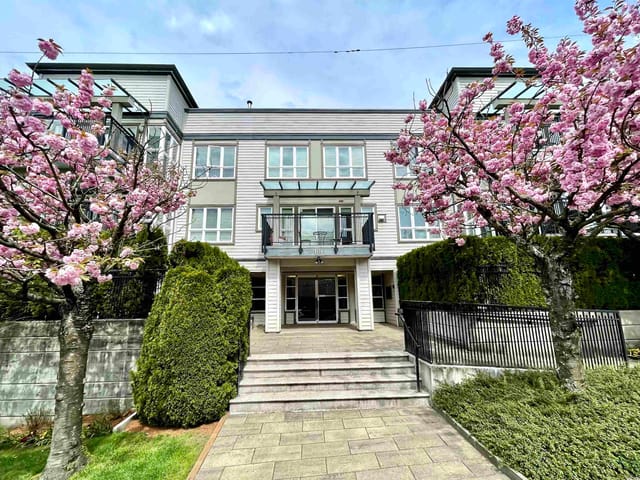 Apartment for sale in North Vancouver, North Vancouver, 403 106 W Kings Road, 263115249 | Realtylink.org