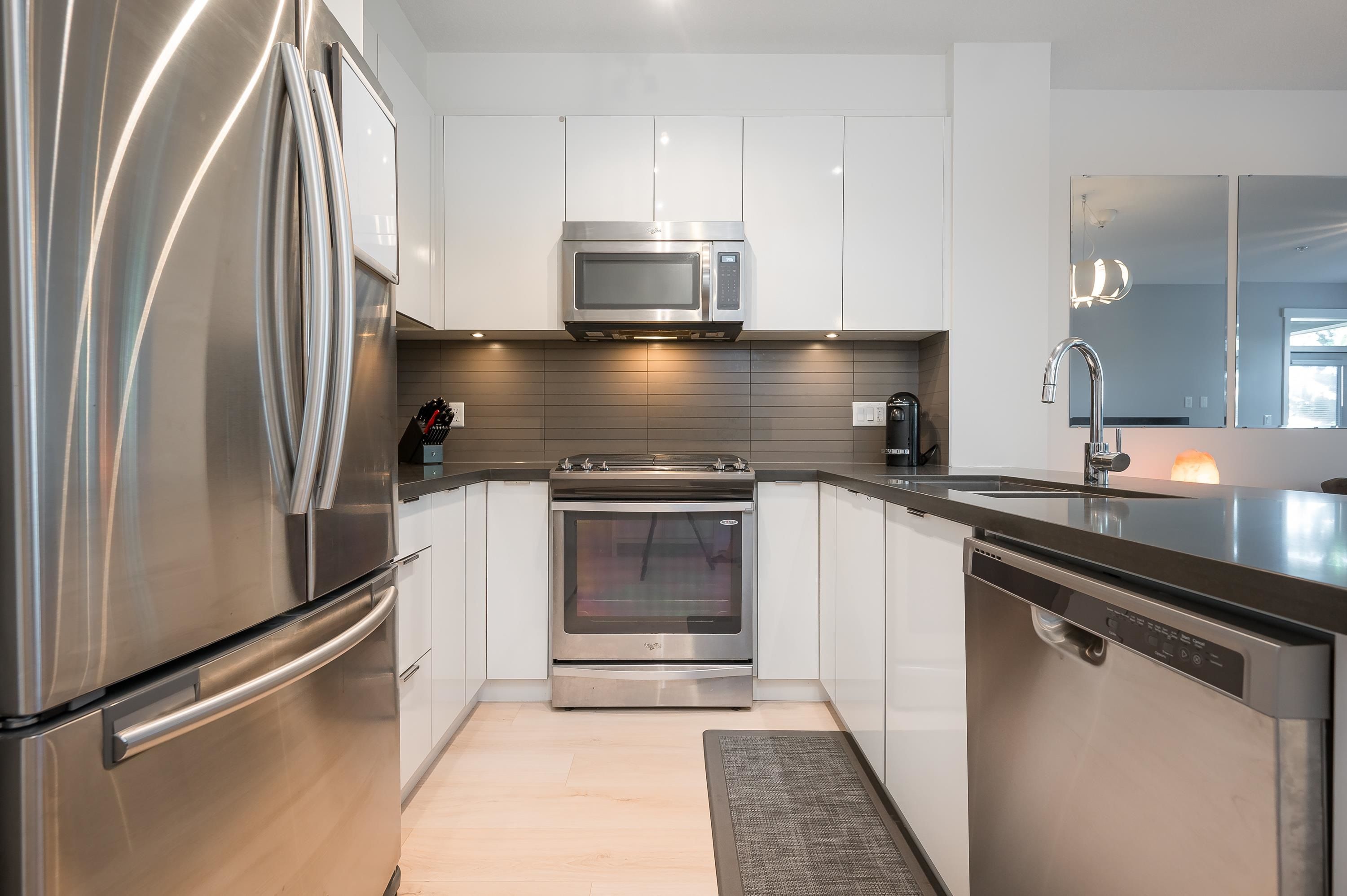 Apartment for rent in Surrey, South Surrey White Rock, 108 15168 33 Avenue, 263115257 | Realtylink.org