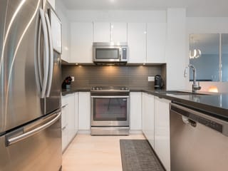 Apartment for rent in Surrey, South Surrey White Rock, 108 15168 33 Avenue, 263115257 | Realtylink.org