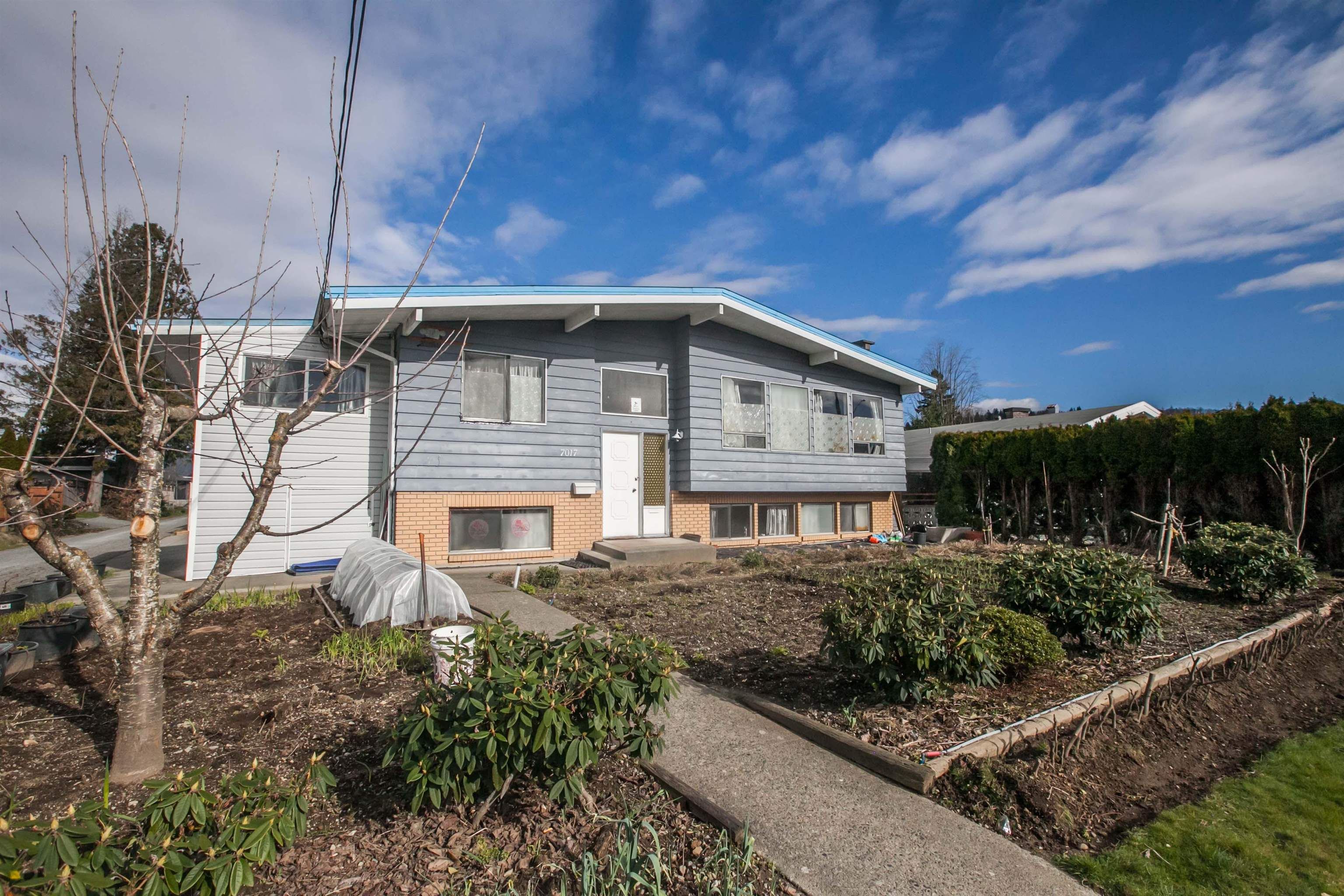 House for sale in Burnaby, Burnaby North, 7017 Kitchener Street, 263115262 | Realtylink.org