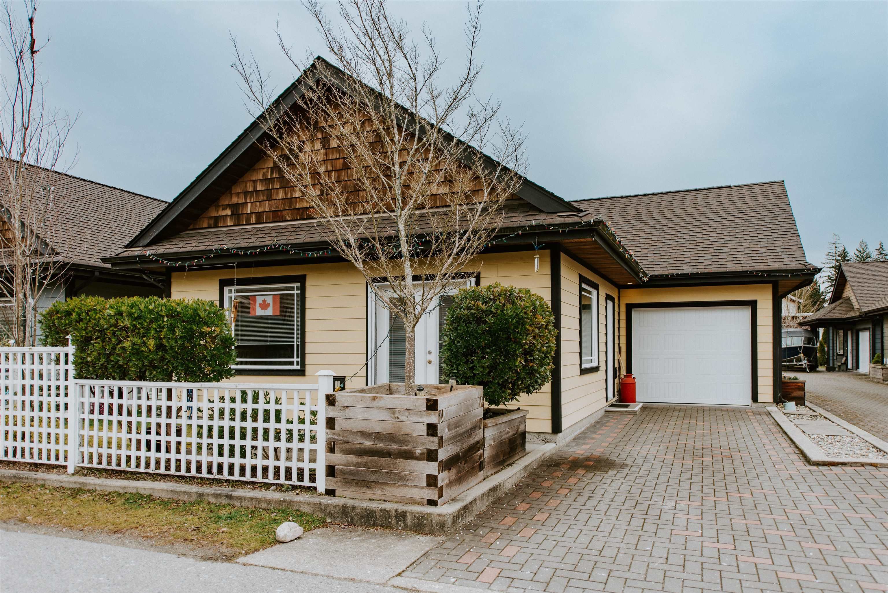 House for sale in Gibsons, Sunshine Coast, 766 Gerussi Lane, 263115271 | Realtylink.org