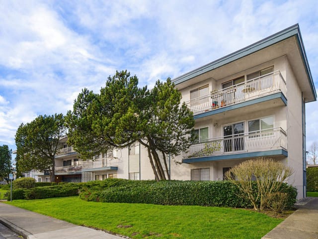 Apartment for sale in Surrey, Cloverdale, 325 17707 57a Avenue, 263115411 | Realtylink.org