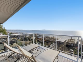 House for sale in White Rock, South Surrey White Rock, 15373 Victoria Avenue, 263115426 | Realtylink.org