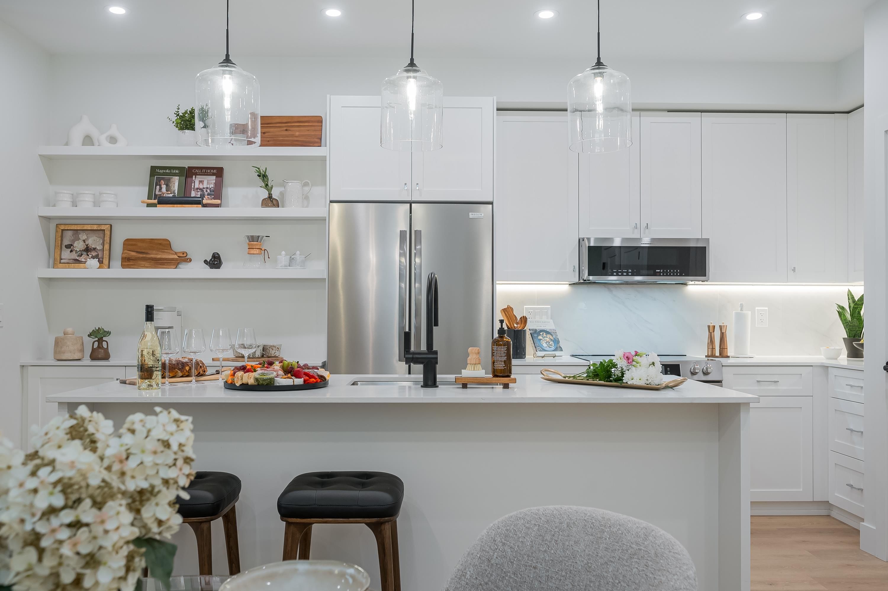 Apartment for sale in Chilliwack, Sardis, 211 46187 Thomas Road, 263115455 | Realtylink.org