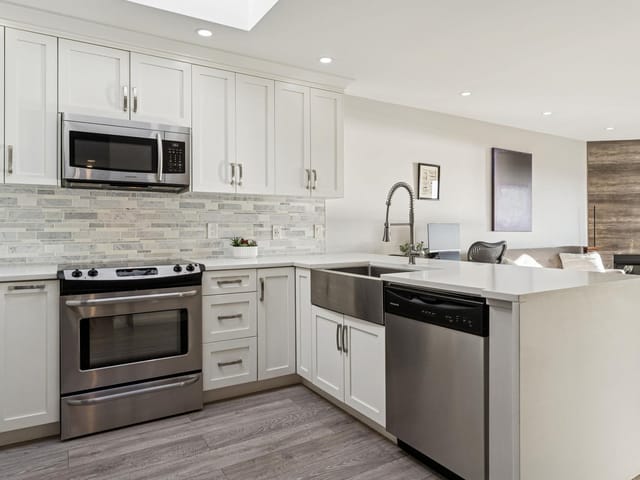 Apartment for sale in North Vancouver, North Vancouver, 305 175 W 4th Street, 263115480 | Realtylink.org