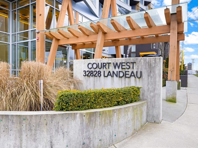 Apartment for sale in Abbotsford, Abbotsford, 406 32828 Landeau Place, 263115582 | Realtylink.org