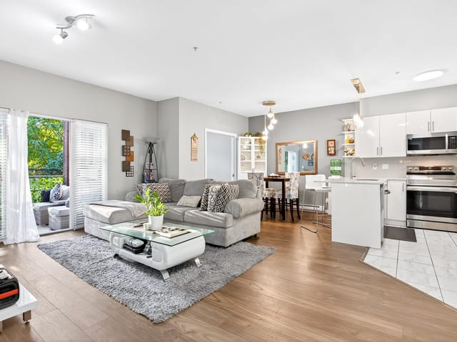 Apartment for sale in Port Coquitlam, Port Coquitlam, 209 2488 Kelly Avenue, 263115669 | Realtylink.org