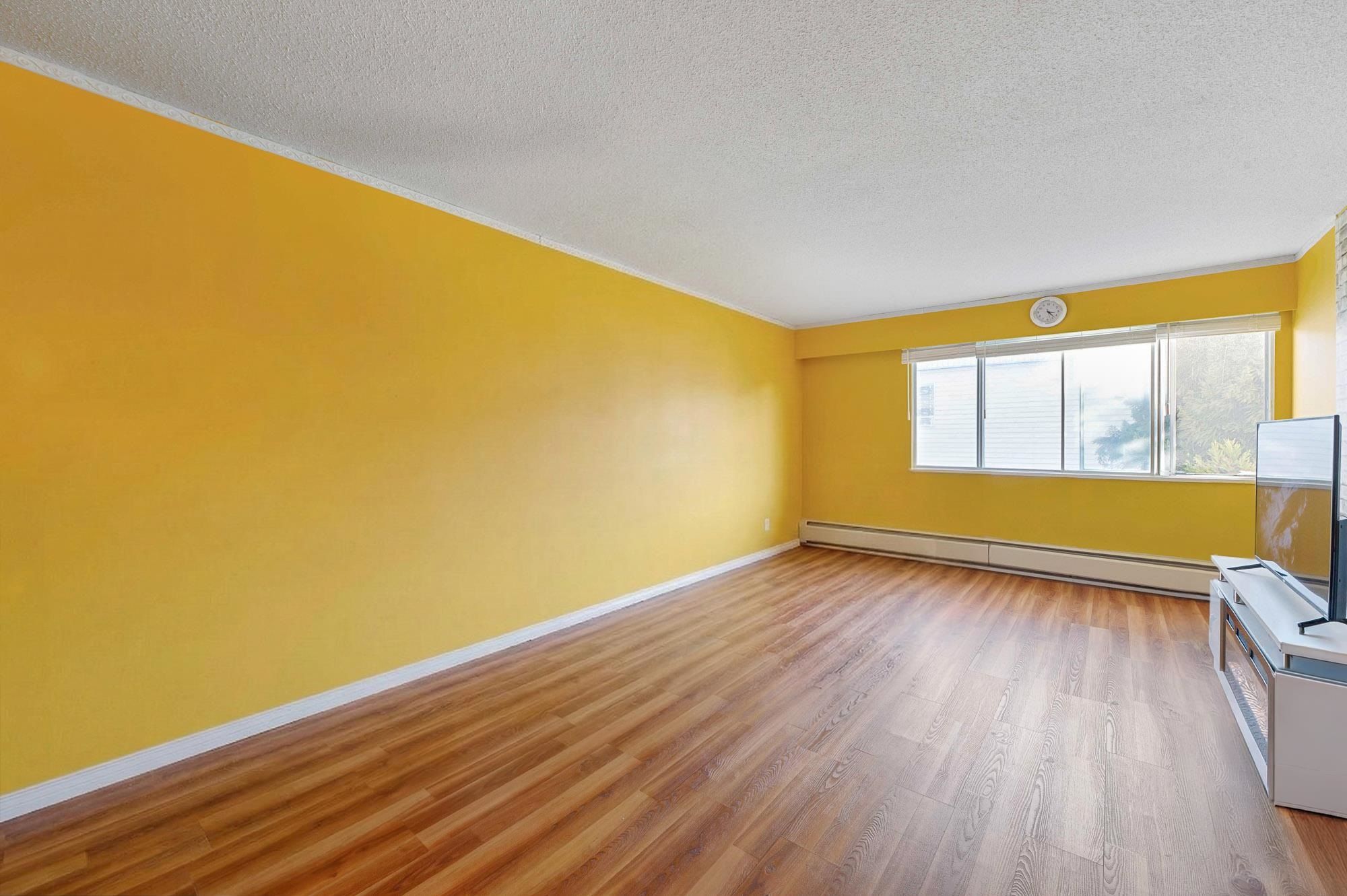 Apartment for sale in Delta, N. Delta, 325 11806 88 Avenue, 263115730 | Realtylink.org