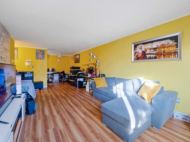 Apartment for sale in Delta, N. Delta, 325 11806 88 Avenue, 263115730 | Realtylink.org