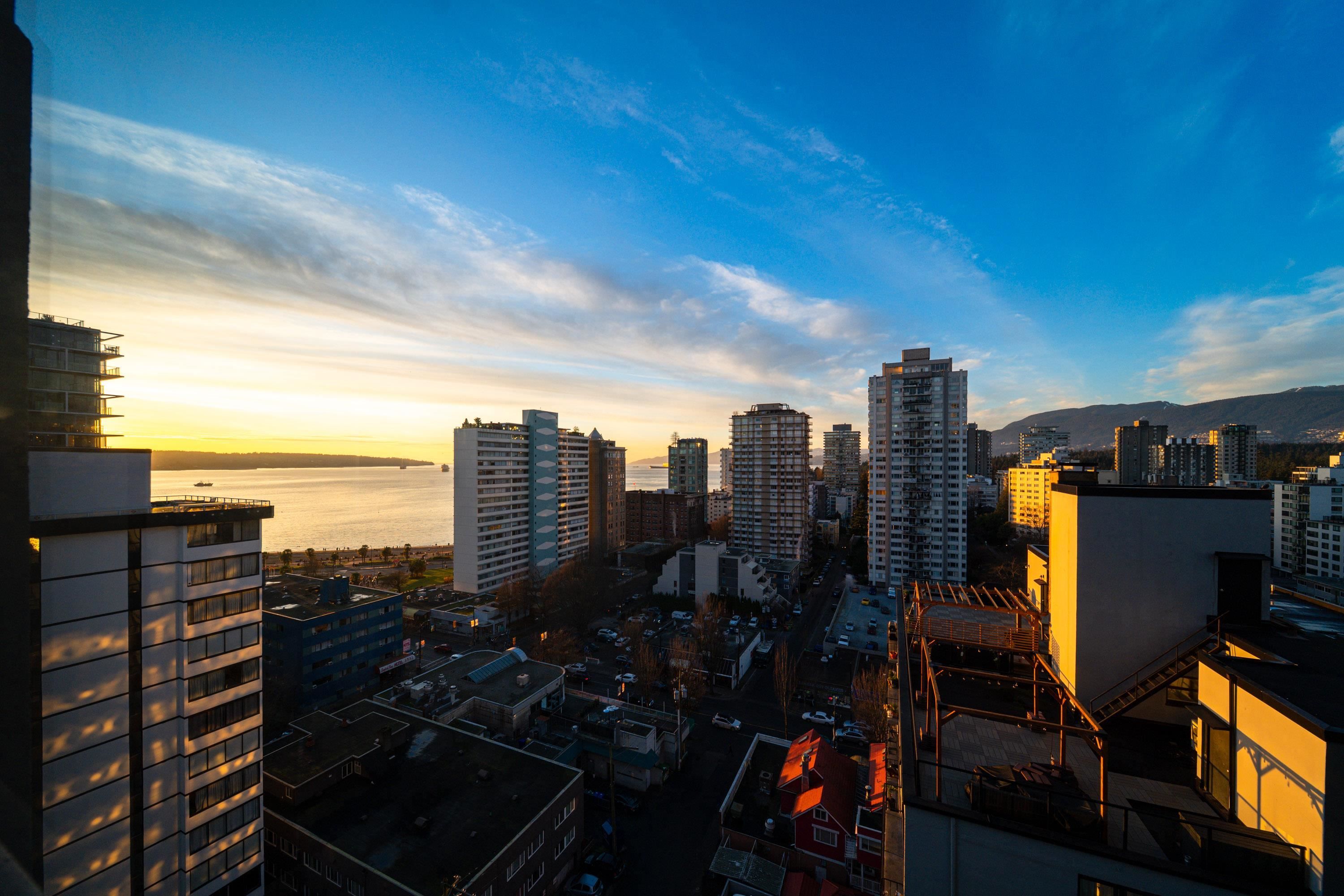 Apartment for sale in Vancouver, Vancouver West, 1501 1740 Comox Street, 263115790 | Realtylink.org