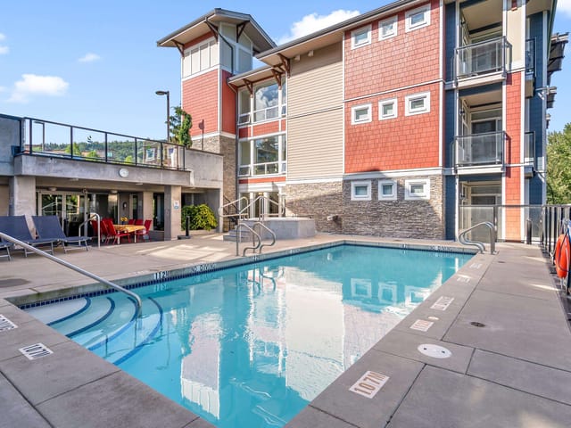 Apartment for sale in Abbotsford, Abbotsford, 404 2238 Whatcom Road, 263115814 | Realtylink.org