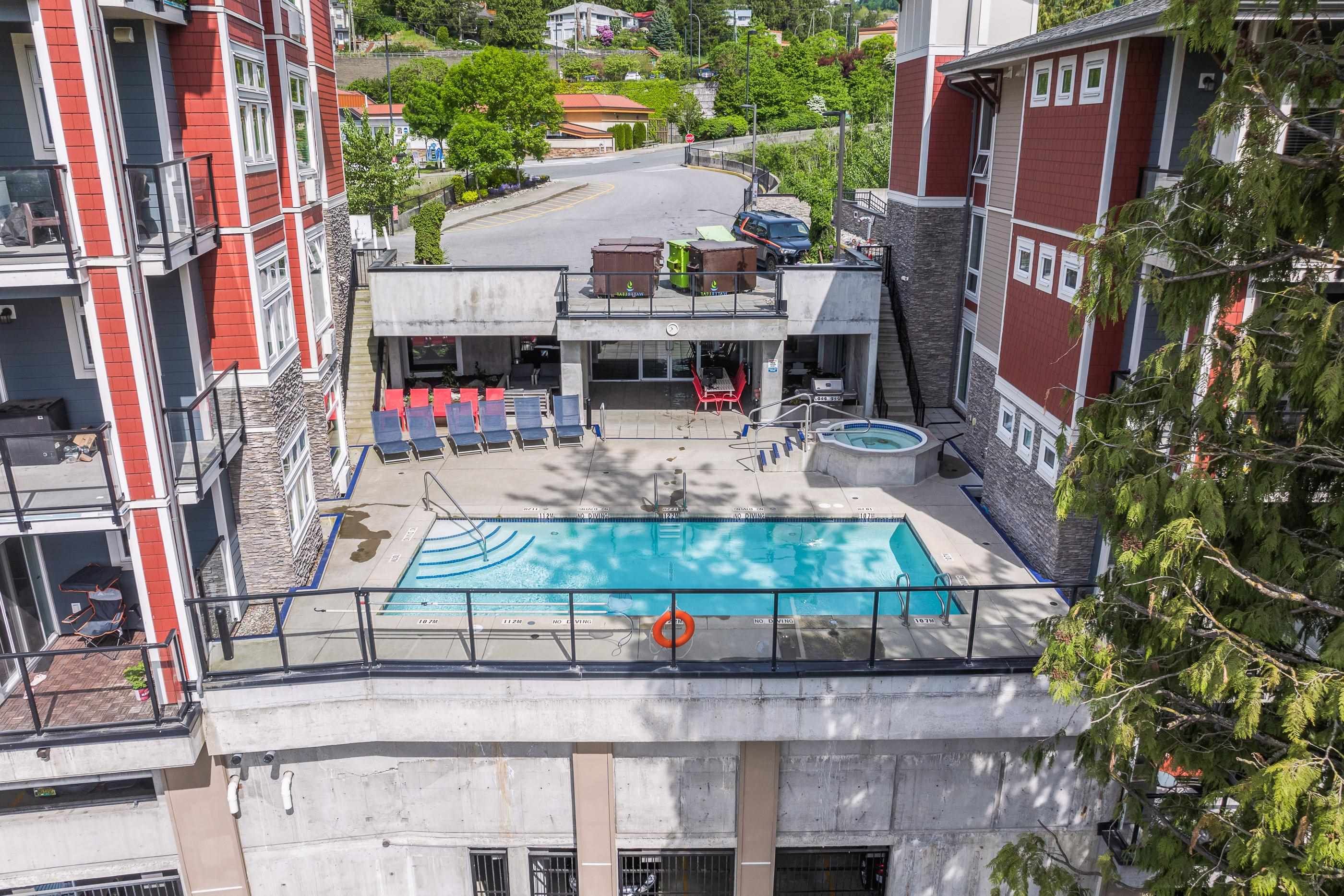 Apartment for sale in Abbotsford, Abbotsford, 404 2238 Whatcom Road, 263115814 | Realtylink.org