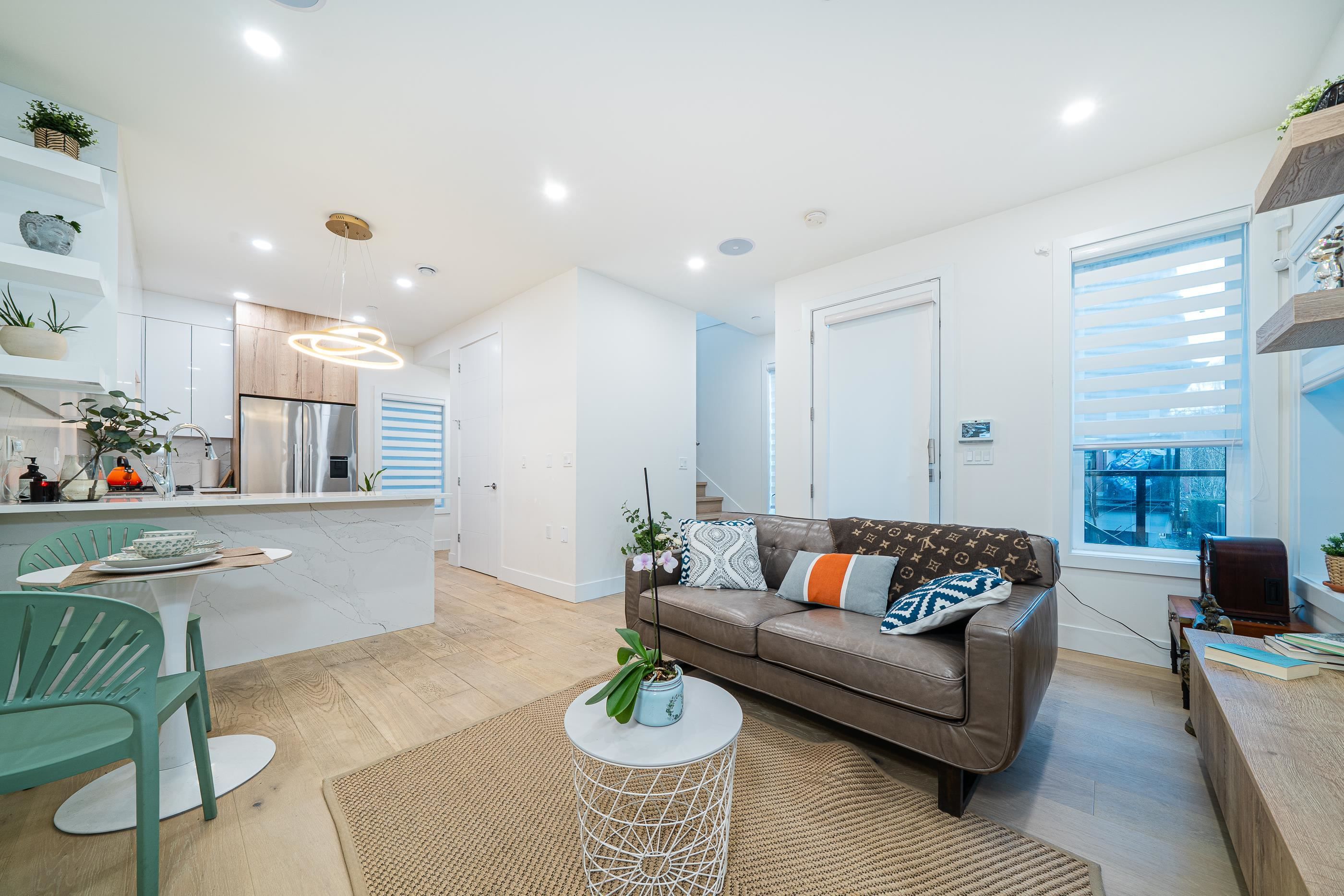 1/2 Duplex for sale in Vancouver, Vancouver East, 1 369 E 16th Avenue, 263115822 | Realtylink.org