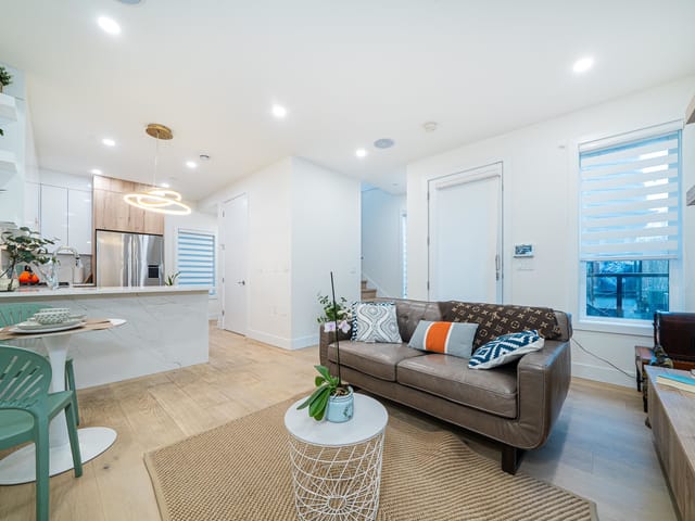 1/2 Duplex for sale in Vancouver, Vancouver East, 1 369 E 16th Avenue, 263115822 | Realtylink.org