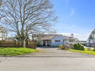 House for sale in White Rock, South Surrey White Rock, 15761 Cliff Avenue, 263115875 | Realtylink.org