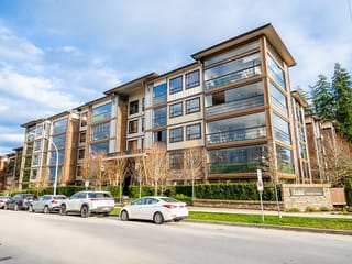 Apartment for sale in White Rock, South Surrey White Rock, 210 14588 McDougall Drive, 263115905 | Realtylink.org