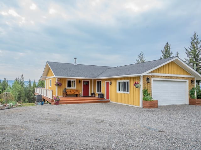 House for sale in Forest Grove, 100 Mile House, 6326 Spuraway Drive, 263115937 | Realtylink.org