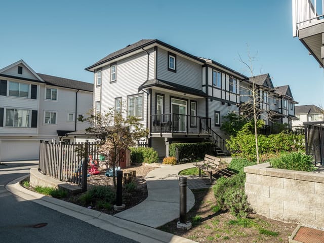 Townhouse for sale in Maple Ridge, Maple Ridge, 37 11272 240 Street, 263115945 | Realtylink.org