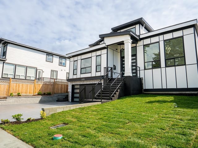 House for sale in Surrey, North Surrey, 13978 113a Avenue, 263115977 | Realtylink.org