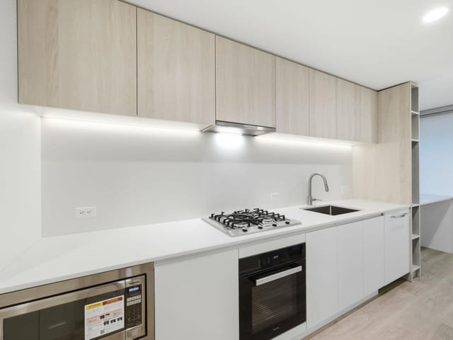 Apartment for sale in Vancouver, Vancouver West, 311 2803 W 4th Avenue, 263116005 | Realtylink.org