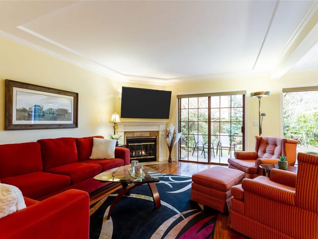 Townhouse for sale in Surrey, South Surrey White Rock, 1 15140 20 Avenue, 263116058 | Realtylink.org