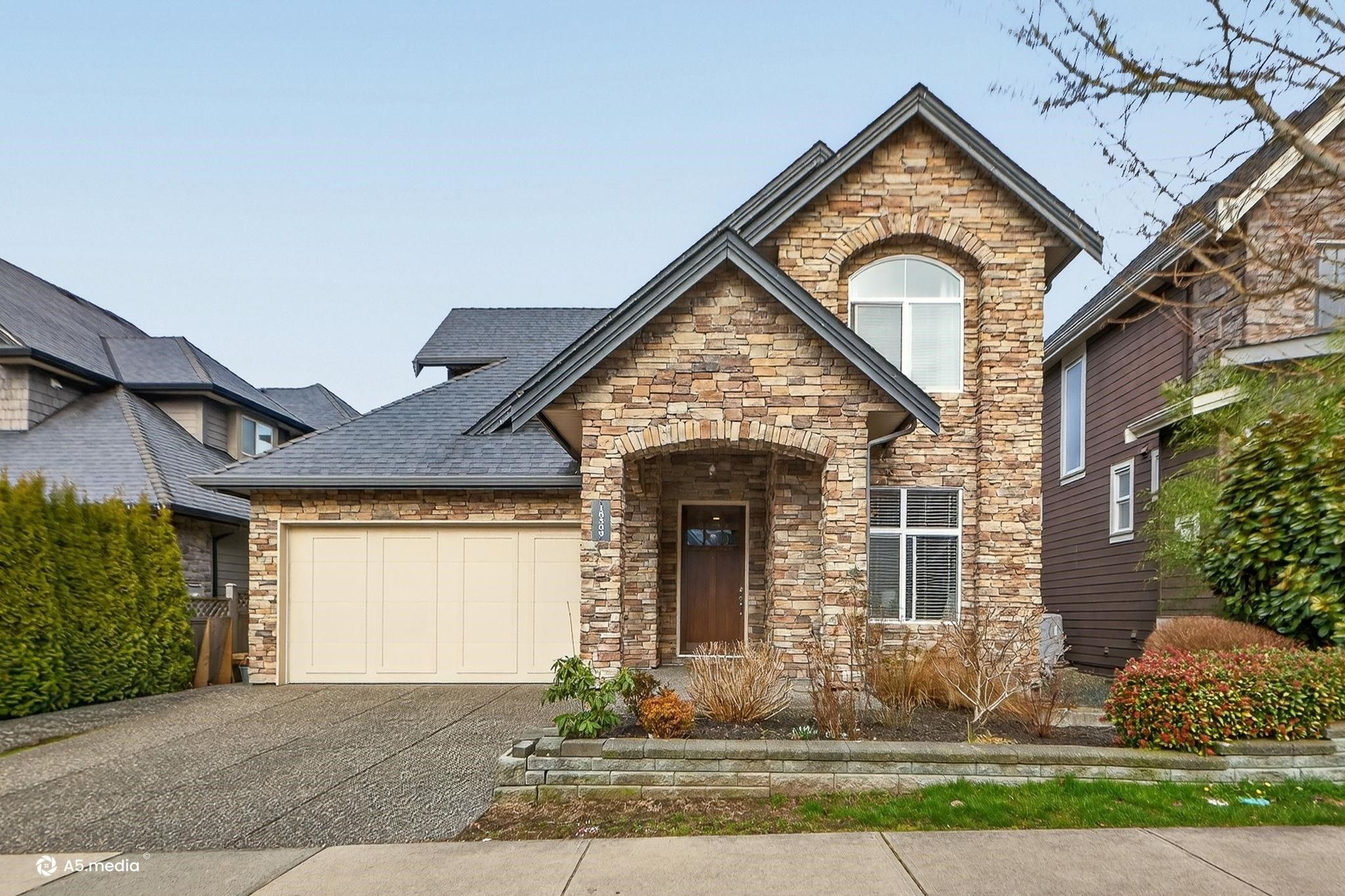 House for sale in Surrey, South Surrey White Rock, 16309 25 Avenue, 263116112 | Realtylink.org