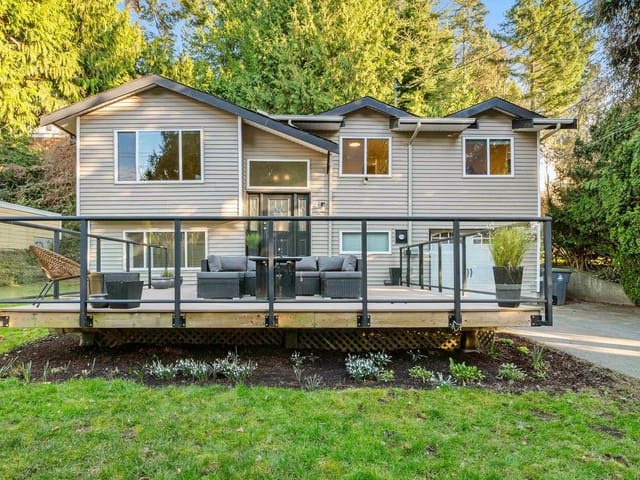 House for sale in Surrey, South Surrey White Rock, 2722 Bayview Street, 263116115 | Realtylink.org