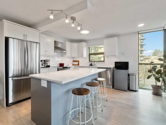 Apartment for sale in Burnaby, Burnaby South, 440 7288 Acorn Avenue, 263116157 | Realtylink.org