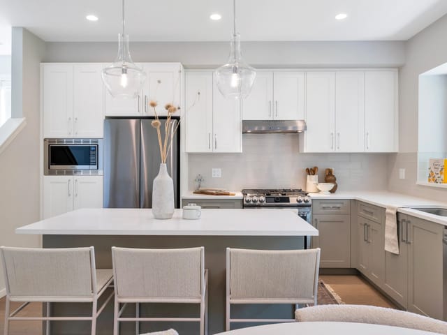 Townhouse for sale in Surrey, South Surrey White Rock, 124 1833 165a Street, 263116184 | Realtylink.org