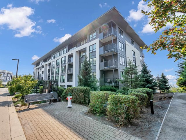 Apartment for sale in Burnaby, Burnaby North, 402 9228 Slopes Mews, 263116205 | Realtylink.org