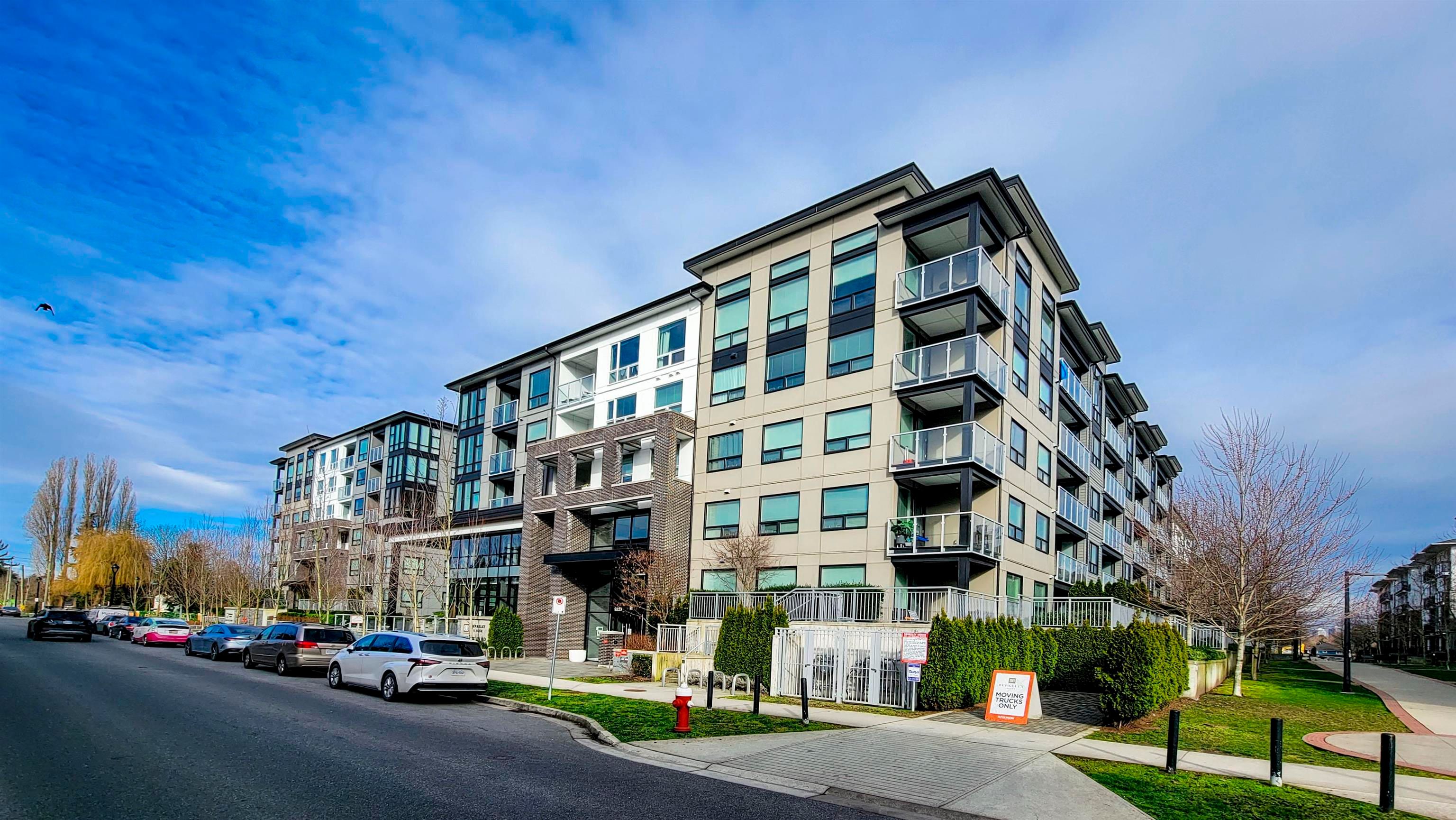 Apartment for sale in Richmond, Richmond, 308 9233 Odlin Road, 263116319 | Realtylink.org