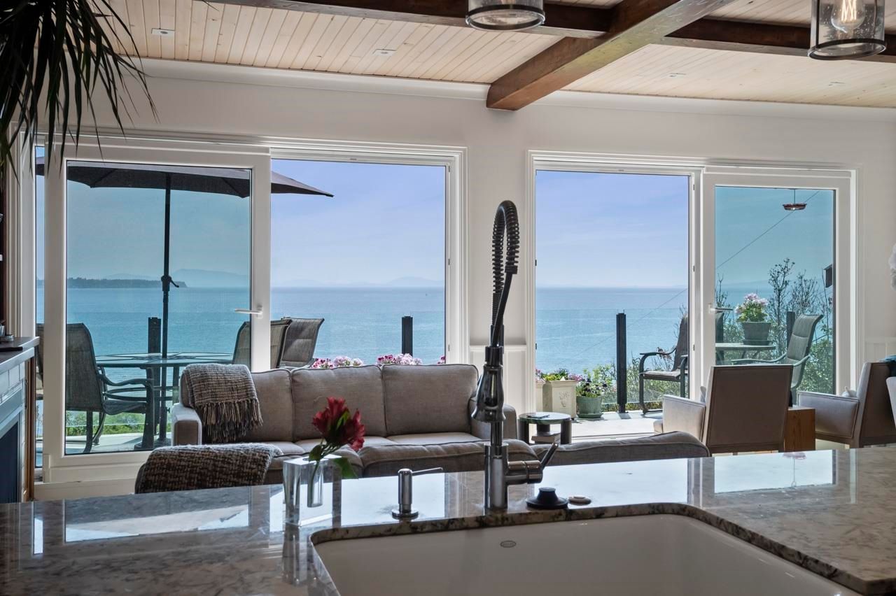 House for sale in White Rock, South Surrey White Rock, 14553 Sunset Drive, 263116463 | Realtylink.org