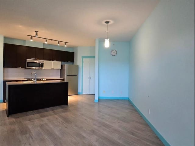 Apartment for rent in Surrey, Cloverdale, 466 6758 188 Street, 263116595 | Realtylink.org