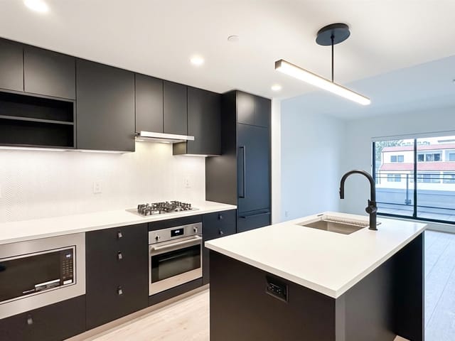 Apartment for sale in Vancouver, Vancouver East, 204 1680 E 12th Avenue, 263116620 | Realtylink.org