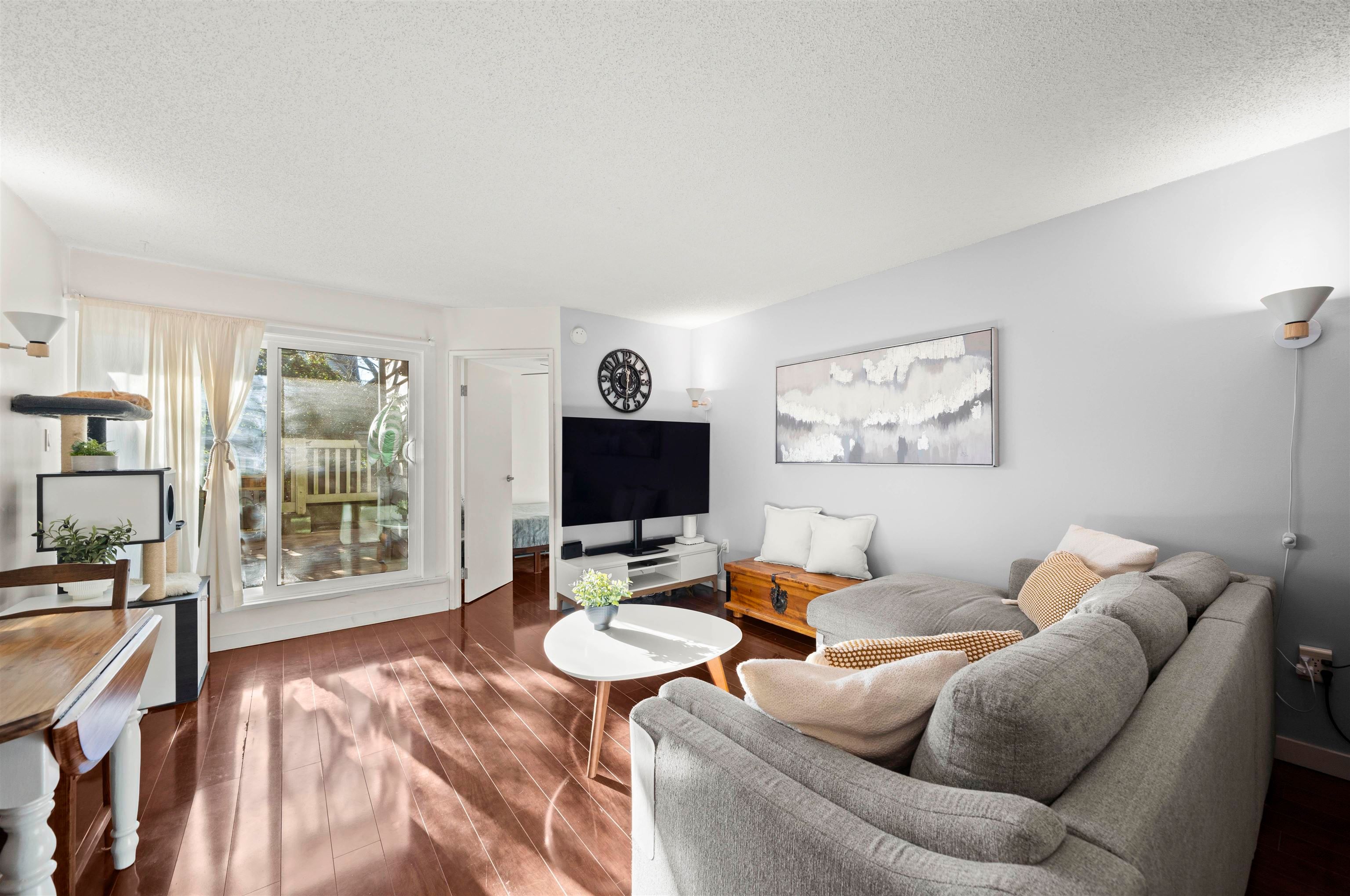 Apartment for sale in Vancouver, Vancouver East, 114 1545 E 2nd Avenue, 263116661 | Realtylink.org