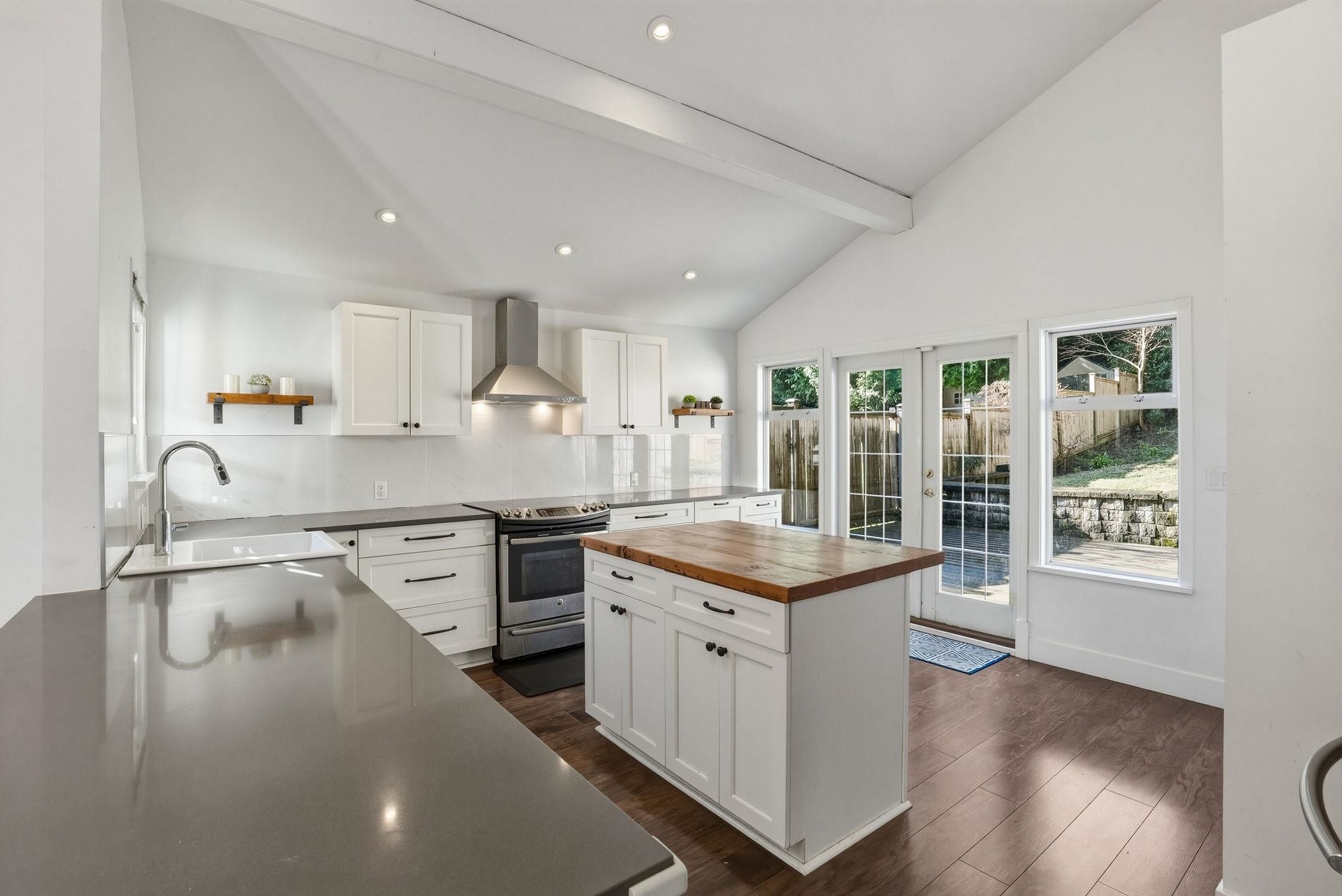 House for sale in North Vancouver, North Vancouver, 3015 Royal Avenue, 263116686 | Realtylink.org