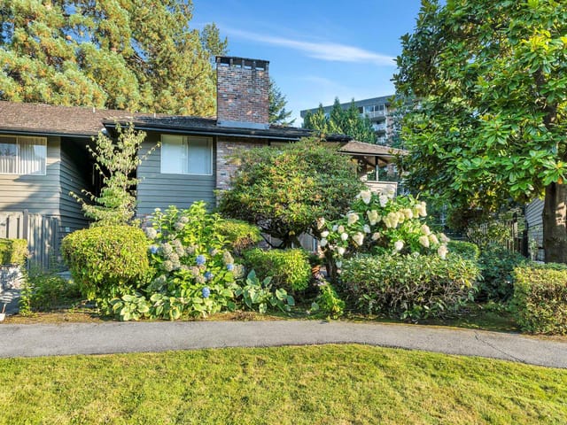 Apartment for sale in West Vancouver, West Vancouver, 208 235 Keith Road, 263116715 | Realtylink.org