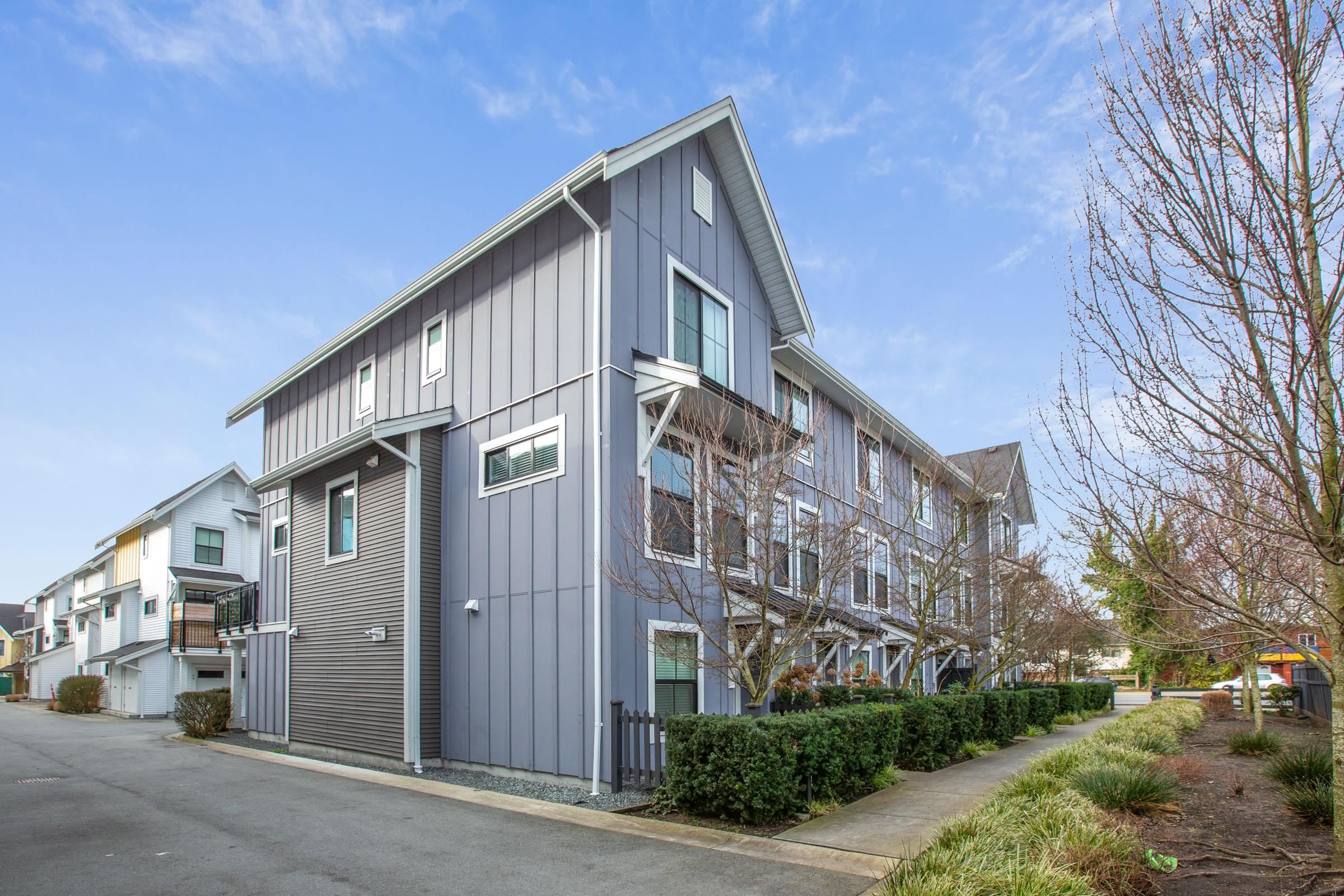 Townhouse for sale in Surrey, Cloverdale, 56 5945 176a Street, 263116722 | Realtylink.org