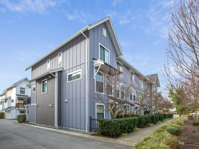 Townhouse for sale in Surrey, Cloverdale, 56 5945 176a Street, 263116722 | Realtylink.org