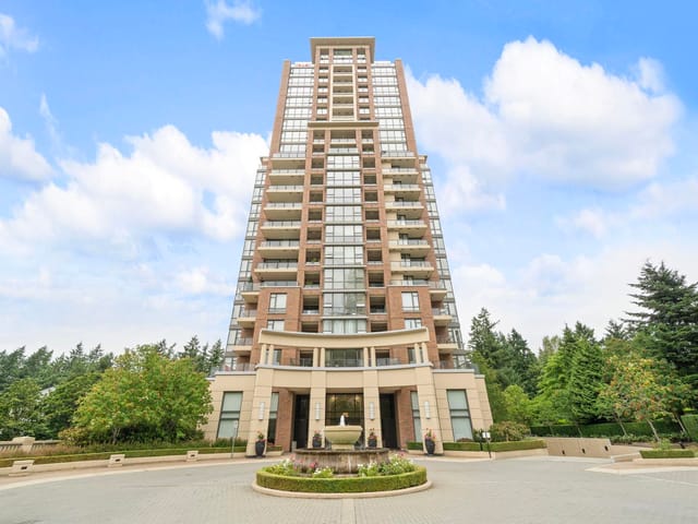 Apartment for sale in Burnaby, Burnaby South, 1205 6823 Station Hill Drive, 263116733 | Realtylink.org