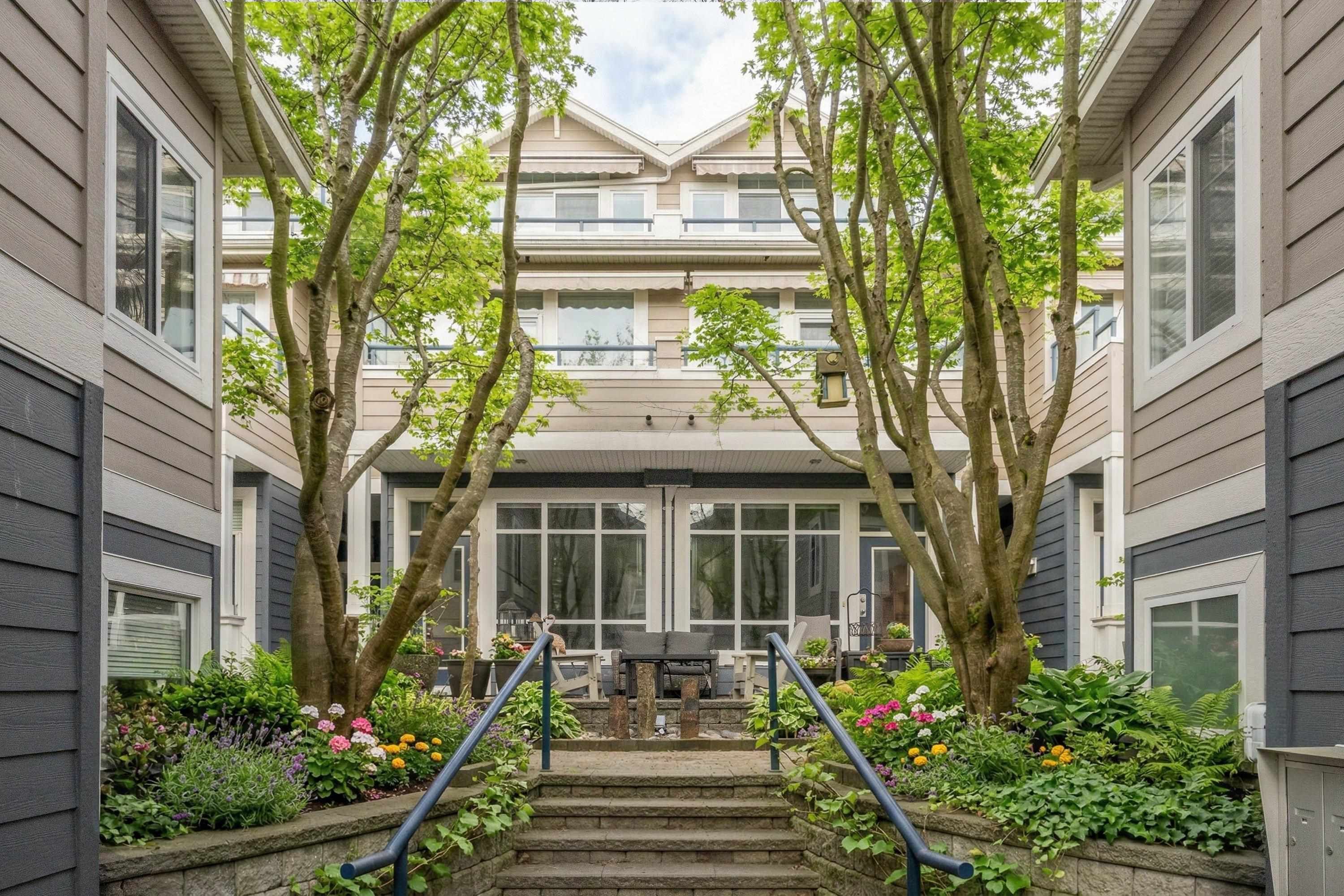 Townhouse for sale in White Rock, South Surrey White Rock, 7 15161 Prospect Avenue, 263116796 | Realtylink.org