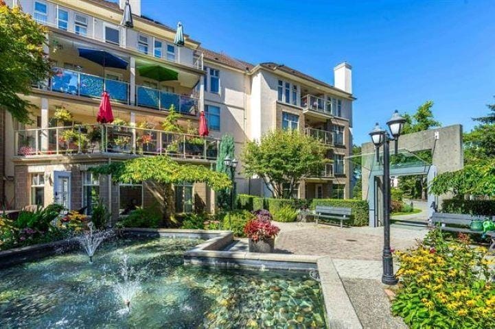 Apartment for sale in Surrey, South Surrey White Rock, 105 15340 19a Avenue, 263116841 | Realtylink.org