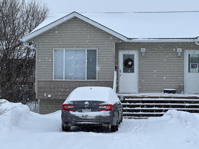 1/2 Duplex for sale in Fort St. John, Fort St. John, 10303 98 Avenue, 263116868 | Realtylink.org