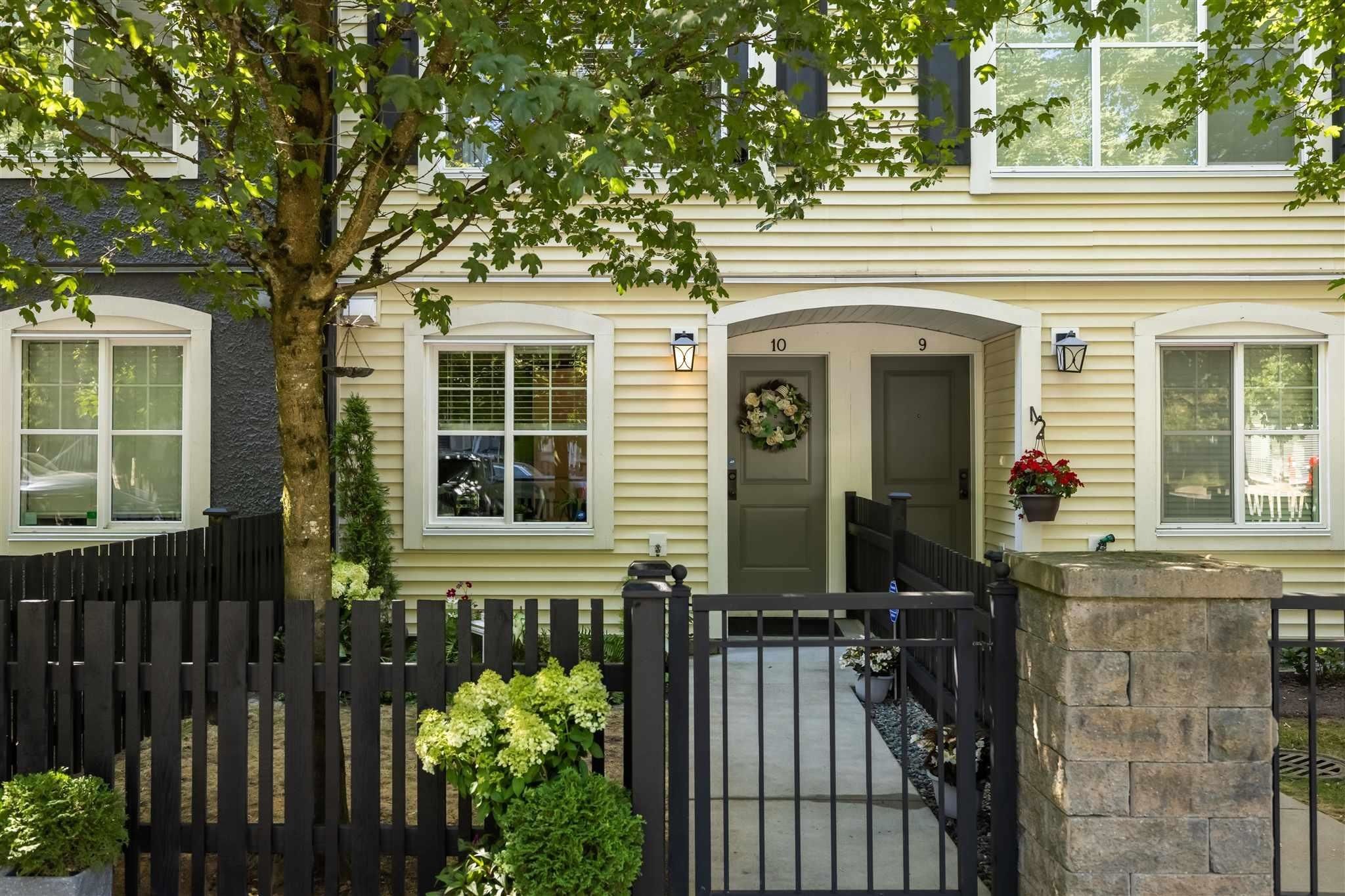 Townhouse for sale in Surrey, Cloverdale, 10 19180 65 Avenue, 263116898 | Realtylink.org