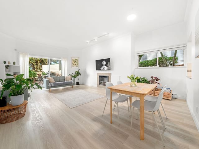 Apartment for sale in West Vancouver, West Vancouver, 101 2408 Haywood Avenue, 263116992 | Realtylink.org