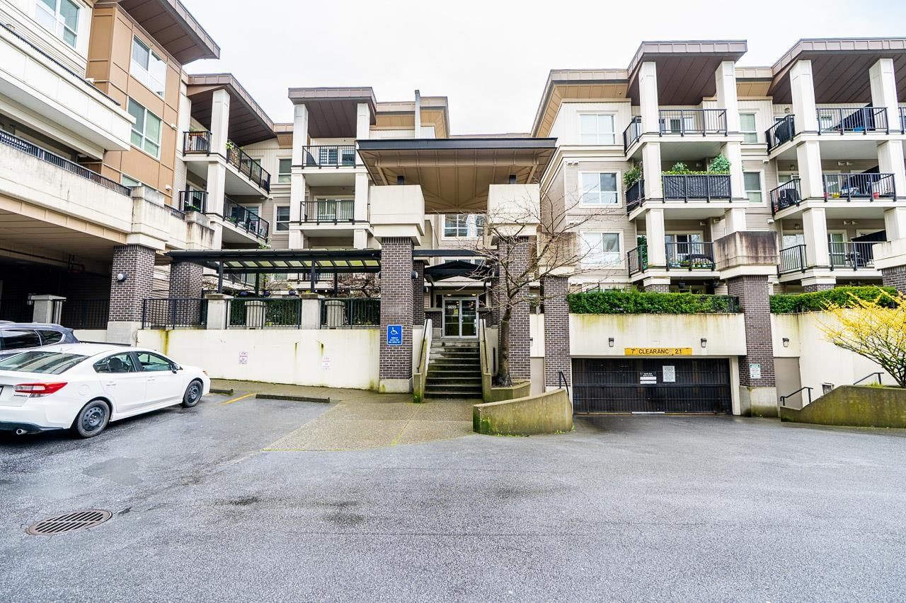 Apartment for sale in Surrey, North Surrey, 417 9655 King George Boulevard, 263117058 | Realtylink.org