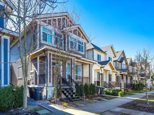 House for sale in Surrey, Surrey, 14036 60 Avenue, 263117087 | Realtylink.org