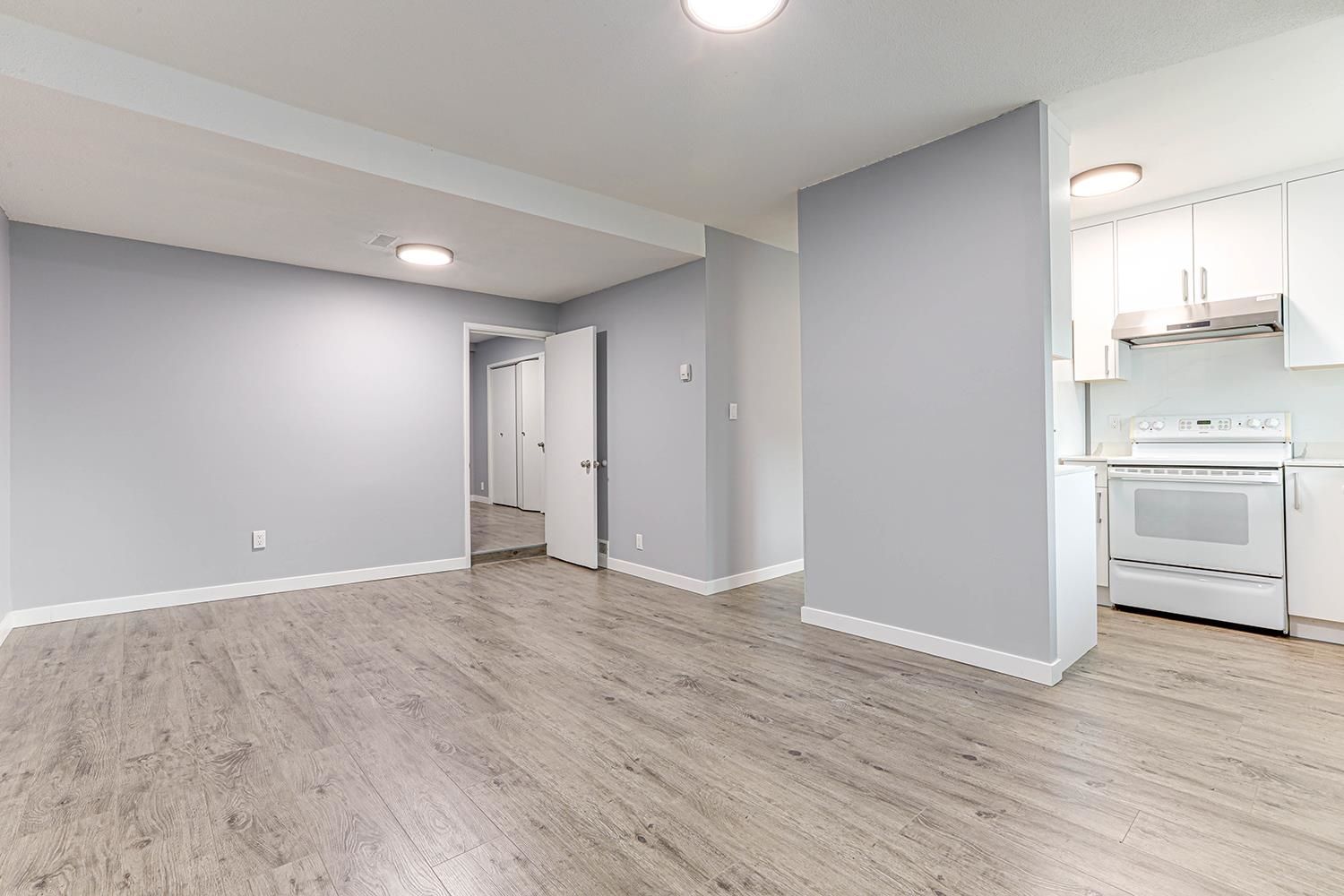 1/2 Duplex for rent in Burnaby, Burnaby North, 811 Duthie Street, 263117138 | Realtylink.org