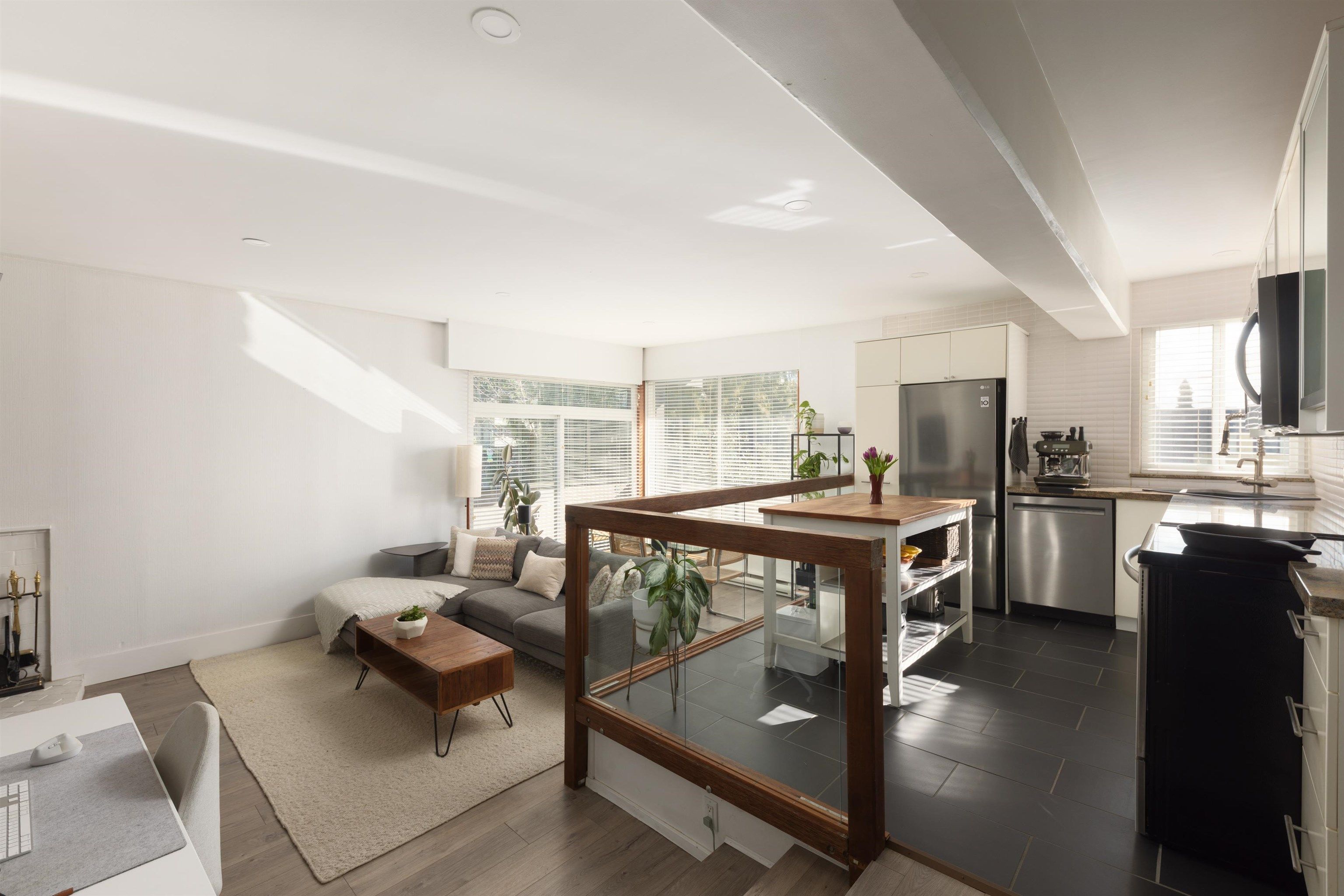 Apartment for sale in North Vancouver, North Vancouver, 306 341 Mahon Avenue, 263117214 | Realtylink.org